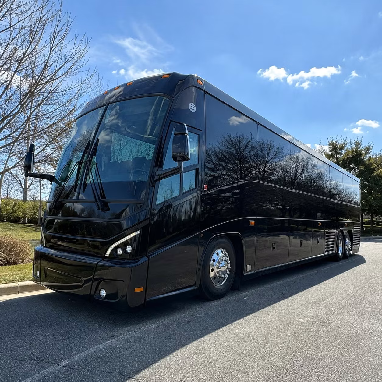 remote parking lot shuttle services for murrieta business parks and distribution centers